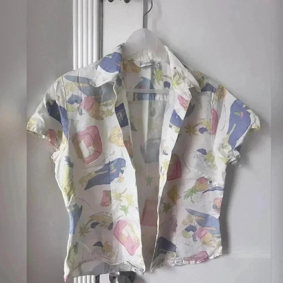 Fresh Produce Made In USA
Beachy Keen Aloha Hawaiian Oxford Button Up Shirt - Picture 3 of 5